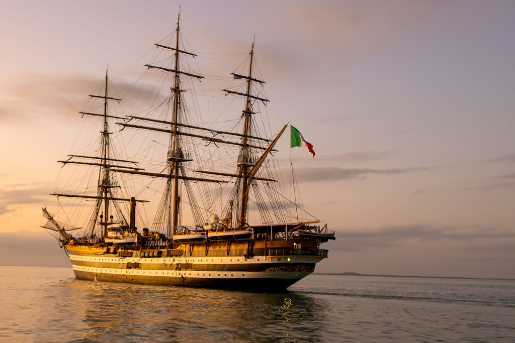 Ship Amerigo Vespucci in New York: all events of the stage in the World Tour
