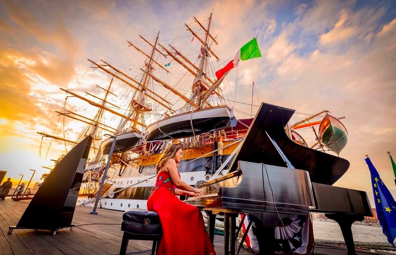 Cristiana Pegoraro played under the sails of Vespucci