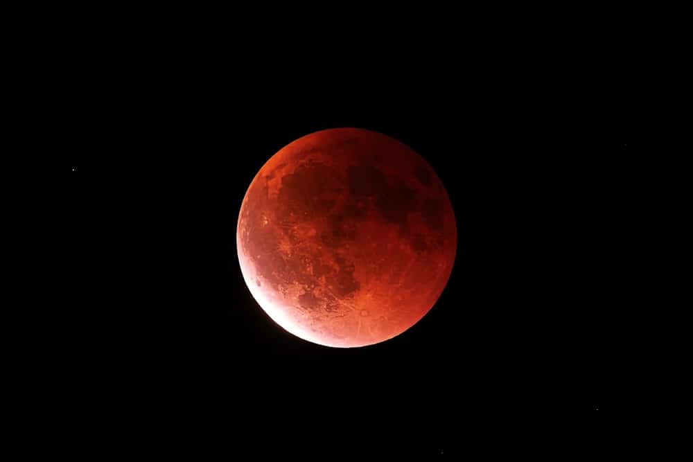 A New York will see an almost total lunar eclipse